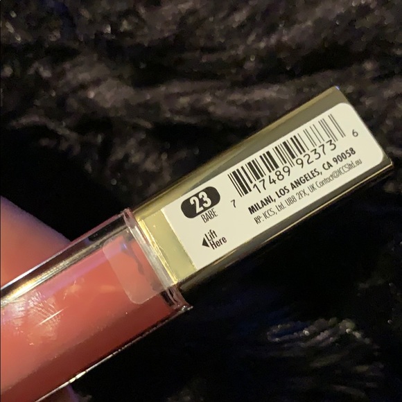 NEW! Milani Amore Matte Lip Creme, #23 Babe - Picture 4 of 5